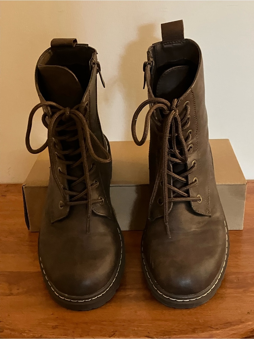 Torrid Size 7WW Brown (Faux) Leather Lace up Combat Boots w side zipper